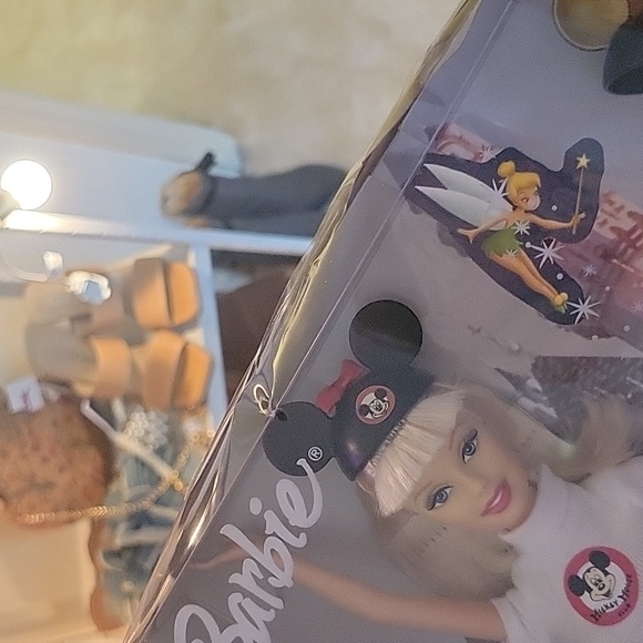 Disneyland 50th Barbie Nwt - Picture 5 of 5
